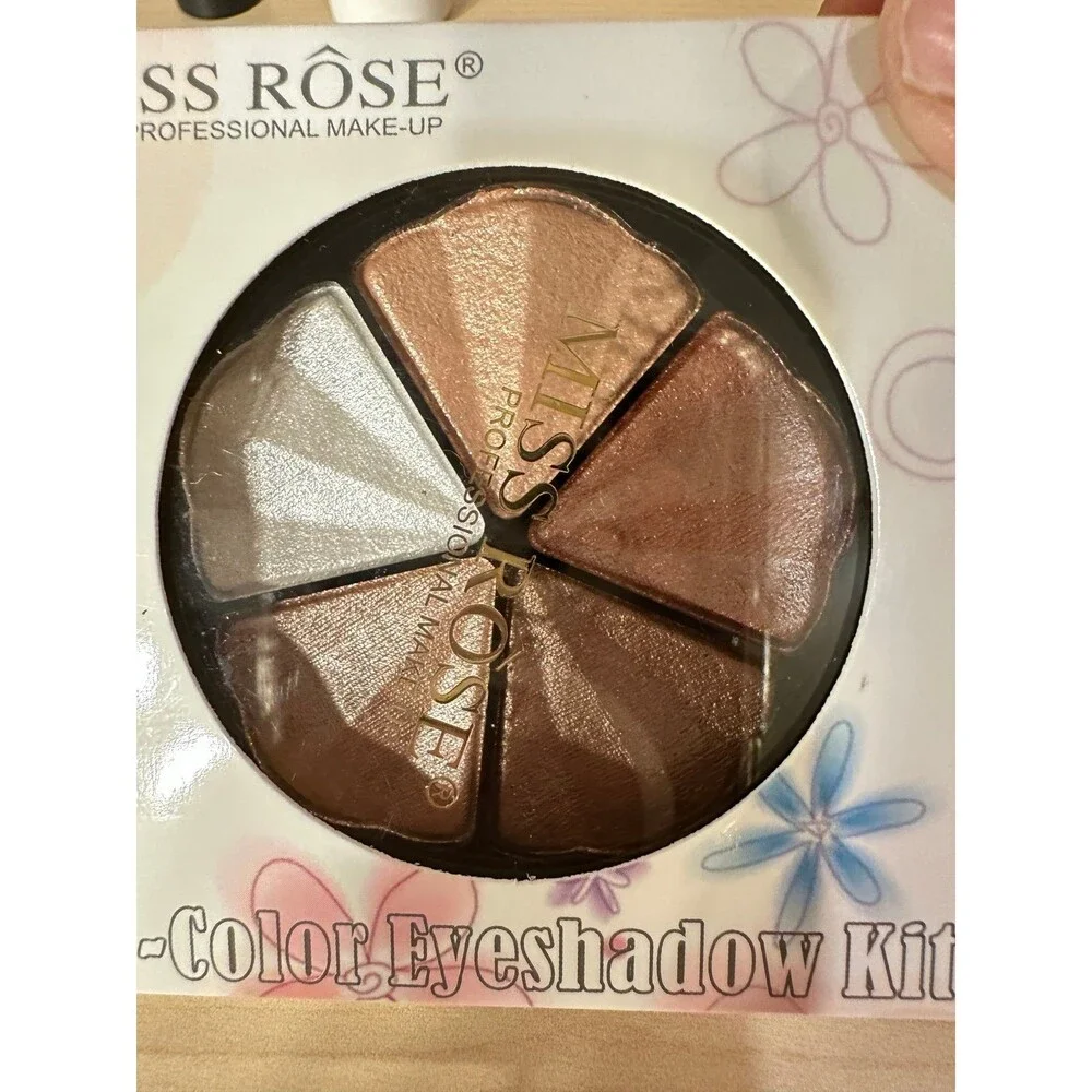 L A Girls flower powder